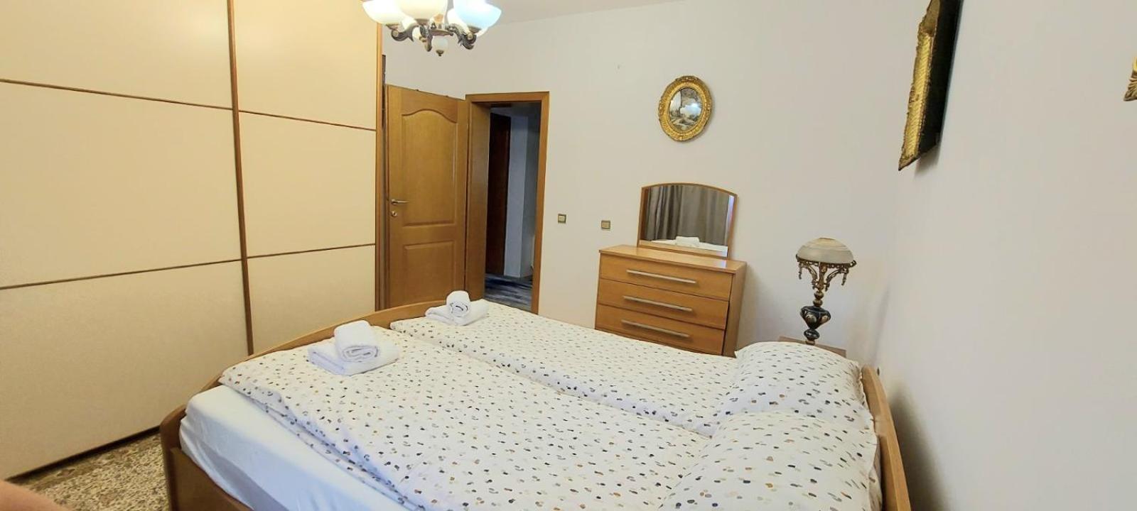Family Apartment With Garden Saraievo Exterior foto